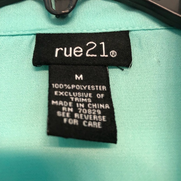 SHEER BUTTON DOWN BLOUSE - Picture 4 of 4